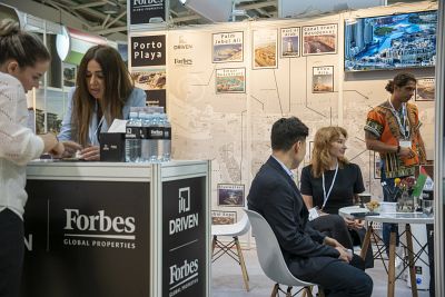Moscow's Premier International Real Estate Show MPIRES 2023 / Herbst. Fotografie 2