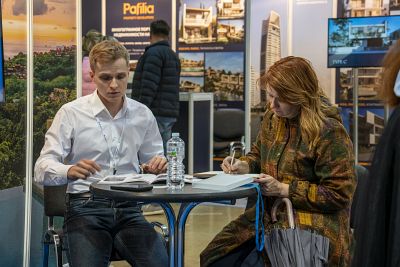 Moscow's Premier International Real Estate Show MPIRES 2023 / sonbahar mevsimi. Fotoğraflar 46