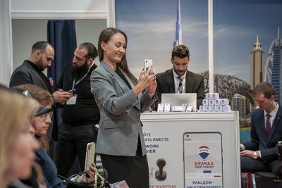 Moscow's Premier International Real Estate Show MPIRES 2023 / Herbst. Fotografie 69